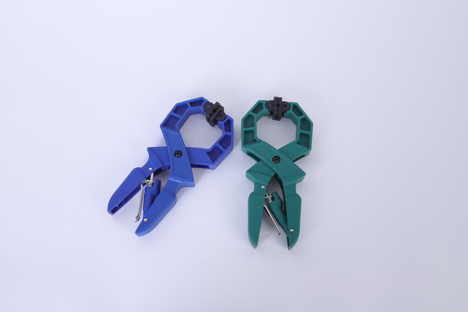 Blue and green, side by side - Wildleg ratchet A-clamp